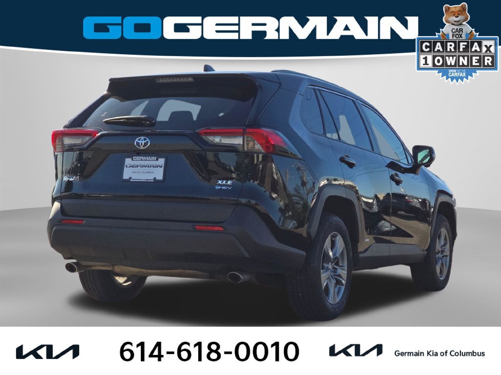 Used 2025 Toyota RAV4 XLE AWD/4WD image 7