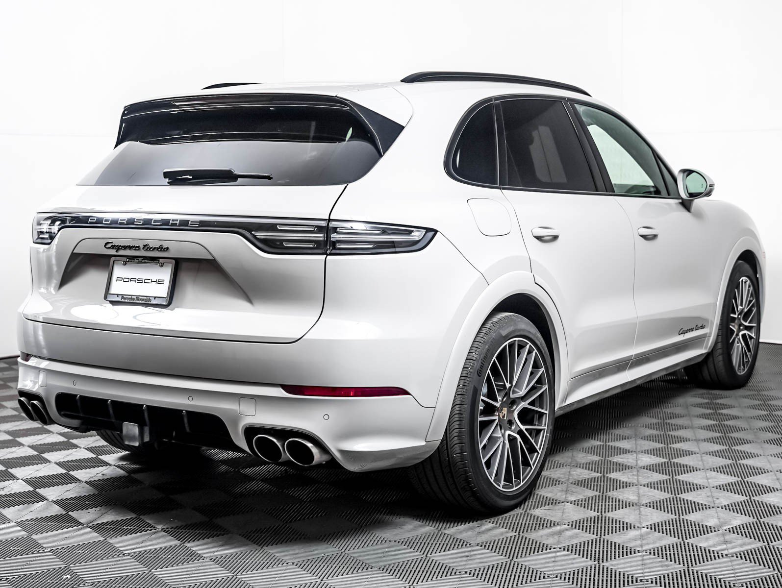 Certified 2023 Porsche Cayenne Turbo AWD/4WD image 10