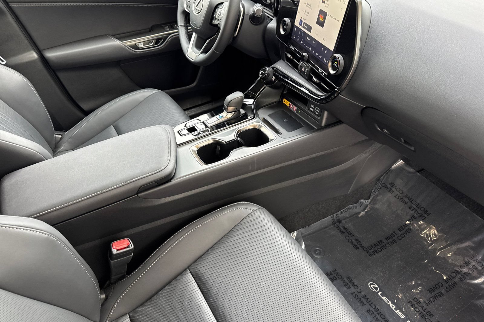 Certified 2024 Lexus NX 350h AWD image 19
