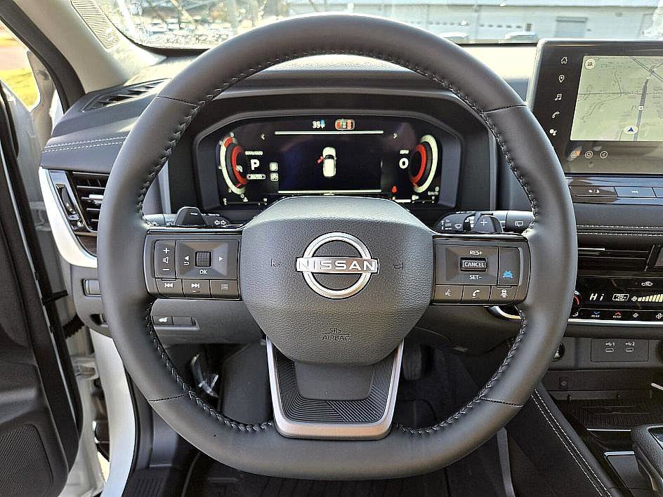 New 2026 Nissan Rogue Platinum image 17