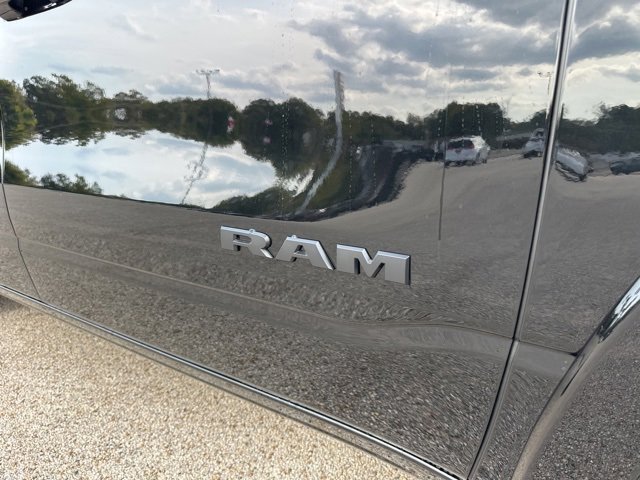 New 2026 RAM 1500 4x4 Crew Cab image 53