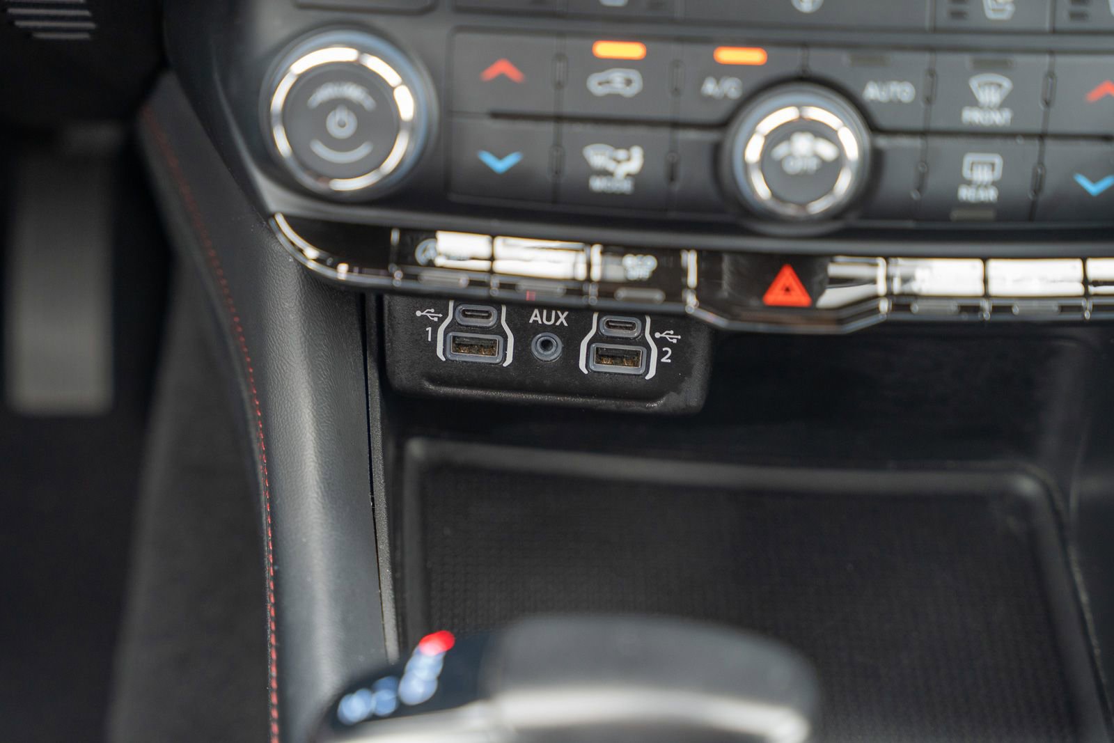 Used 2024 Dodge Durango GT AWD/4WD image 34