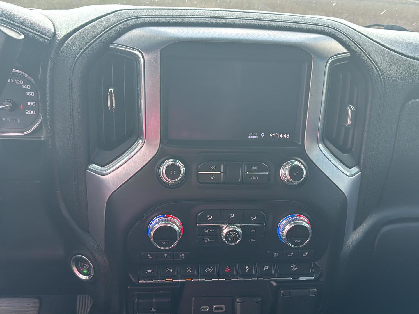 Used 2019 GMC Sierra 1500 SLT w/ SLT Premium Plus Package AWD/4WD image 15