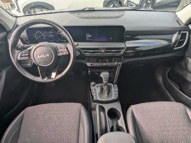 Certified 2024 Kia Seltos X-Line AWD/4WD image 15