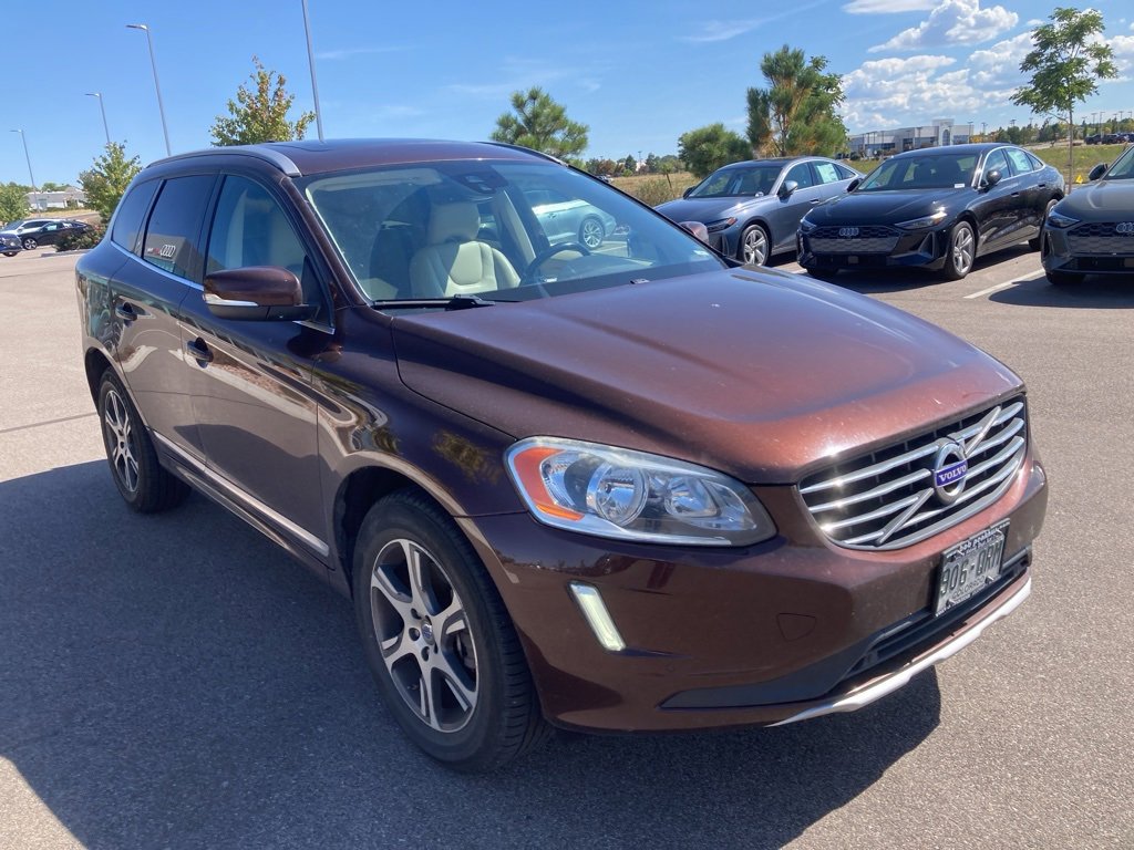 Used 2015 Volvo XC60 T6 w/ Proximity Package