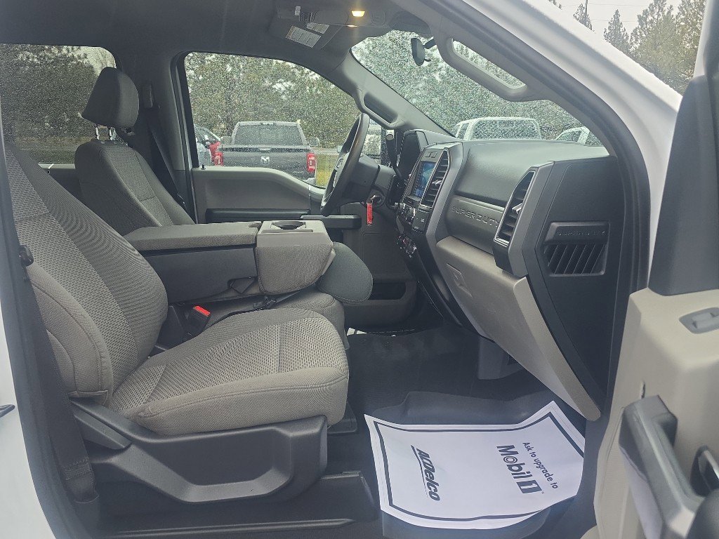 Used 2022 Ford F350 XLT w/ XLT Premium Package image 9