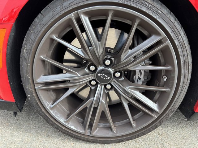 Used 2021 Chevrolet Camaro ZL1 image 9