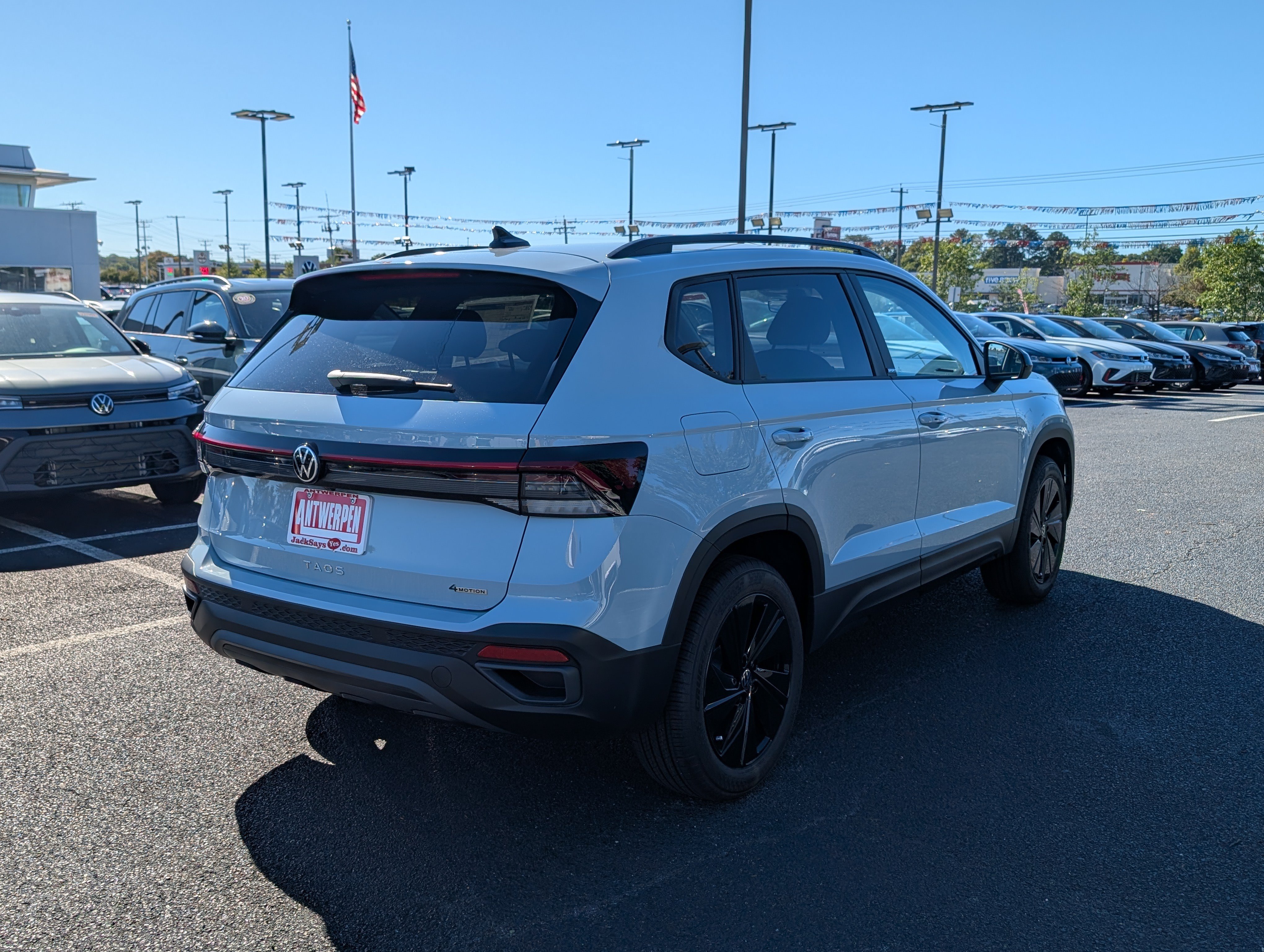 New 2027 Volkswagen Taos Sport AWD/4WD image 3