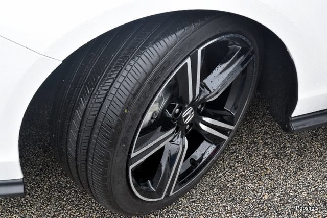 Used 2025 Honda Accord Sport image 6