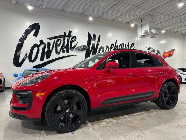 Used 2023 Porsche Macan AWD/4WD image 1