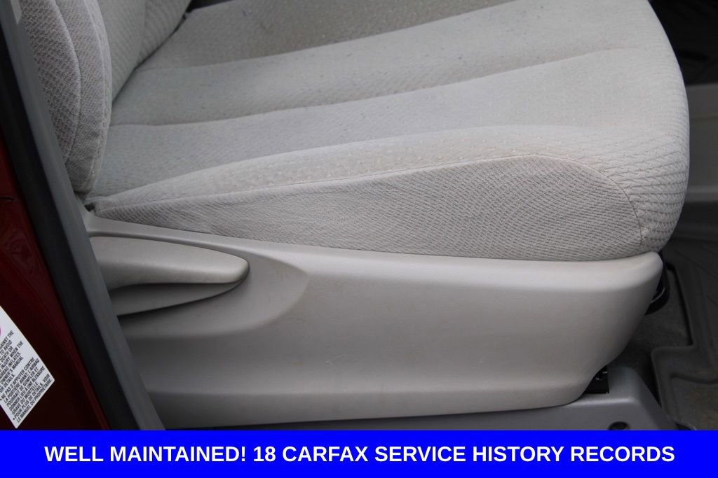 Used 2014 Toyota Sienna LE image 19