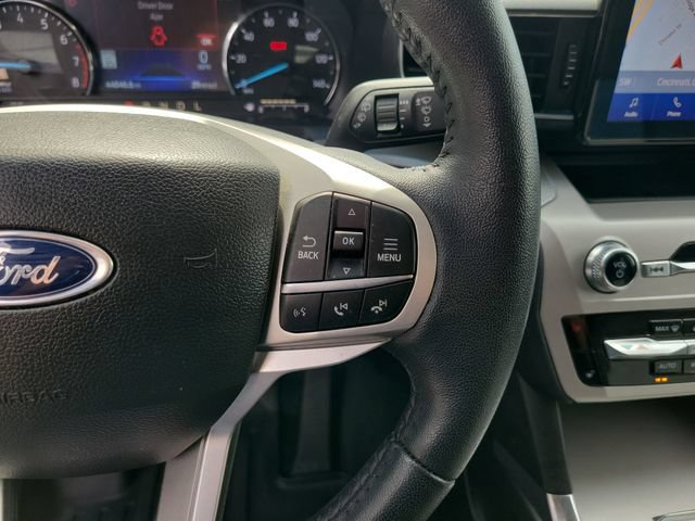 Used 2023 Ford Explorer XLT w/ Equipment Group 202A AWD/4WD image 19