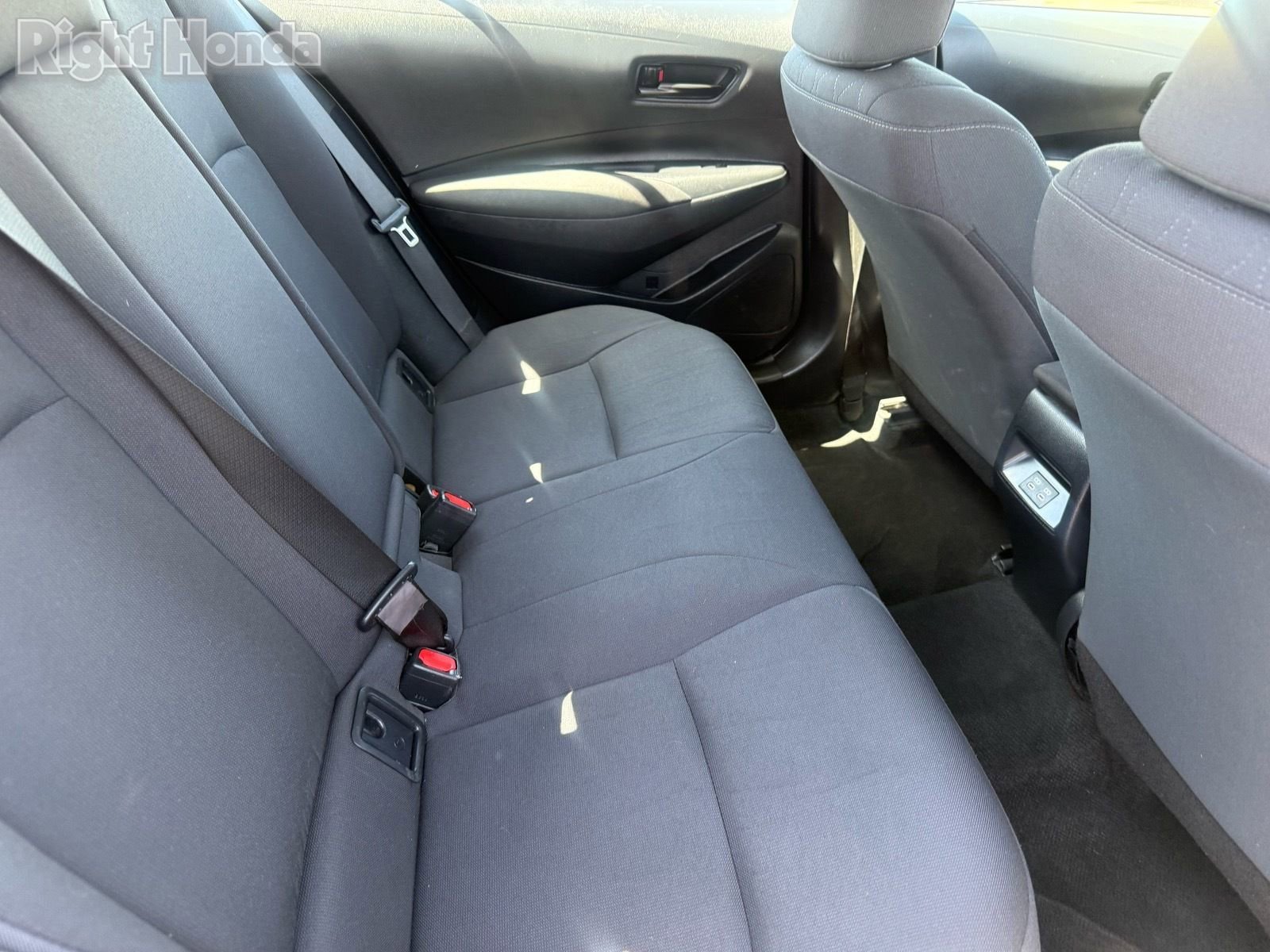 Used 2024 Toyota Corolla LE FWD image 28