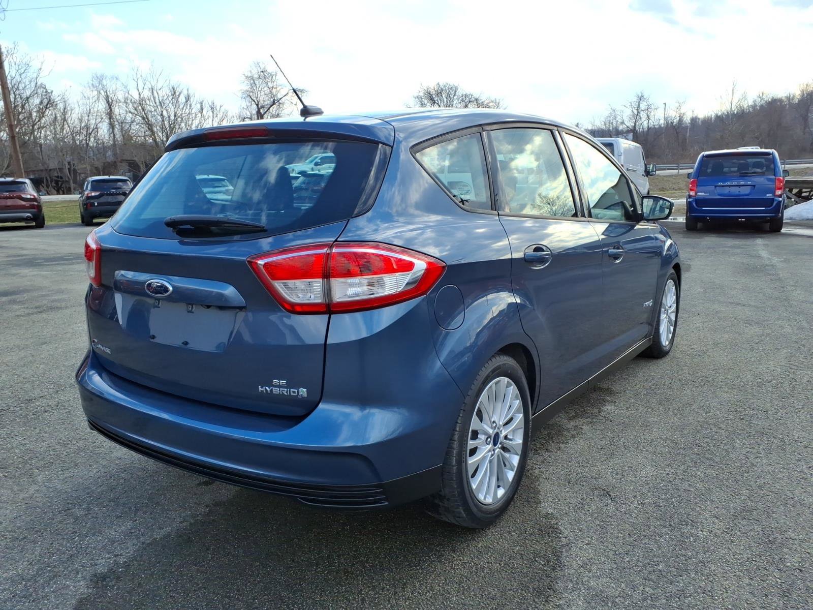Used 2018 Ford C-MAX SE image 3