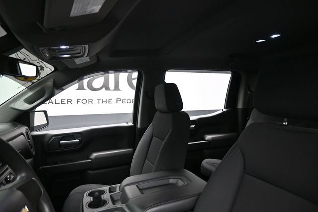 Used 2020 Chevrolet Silverado 1500 Custom w/ Custom Value Package AWD/4WD image 18