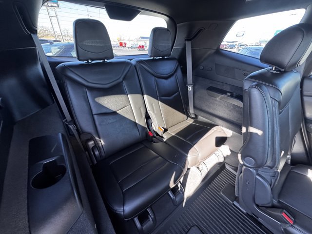 Used 2024 Cadillac XT6 Sport w/ Technology Package image 13