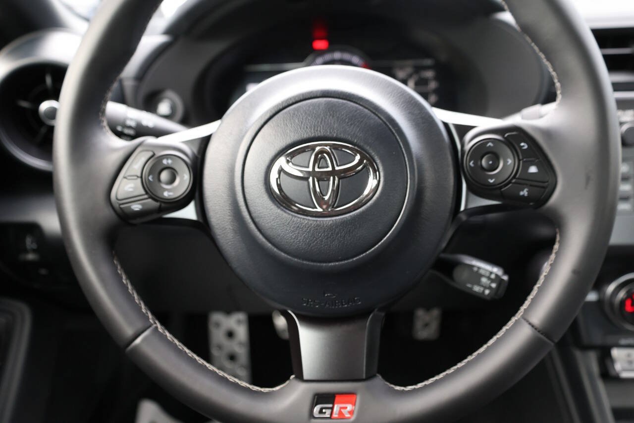 Used 2025 Toyota GR86 Premium w/ Performance Package RWD image 16