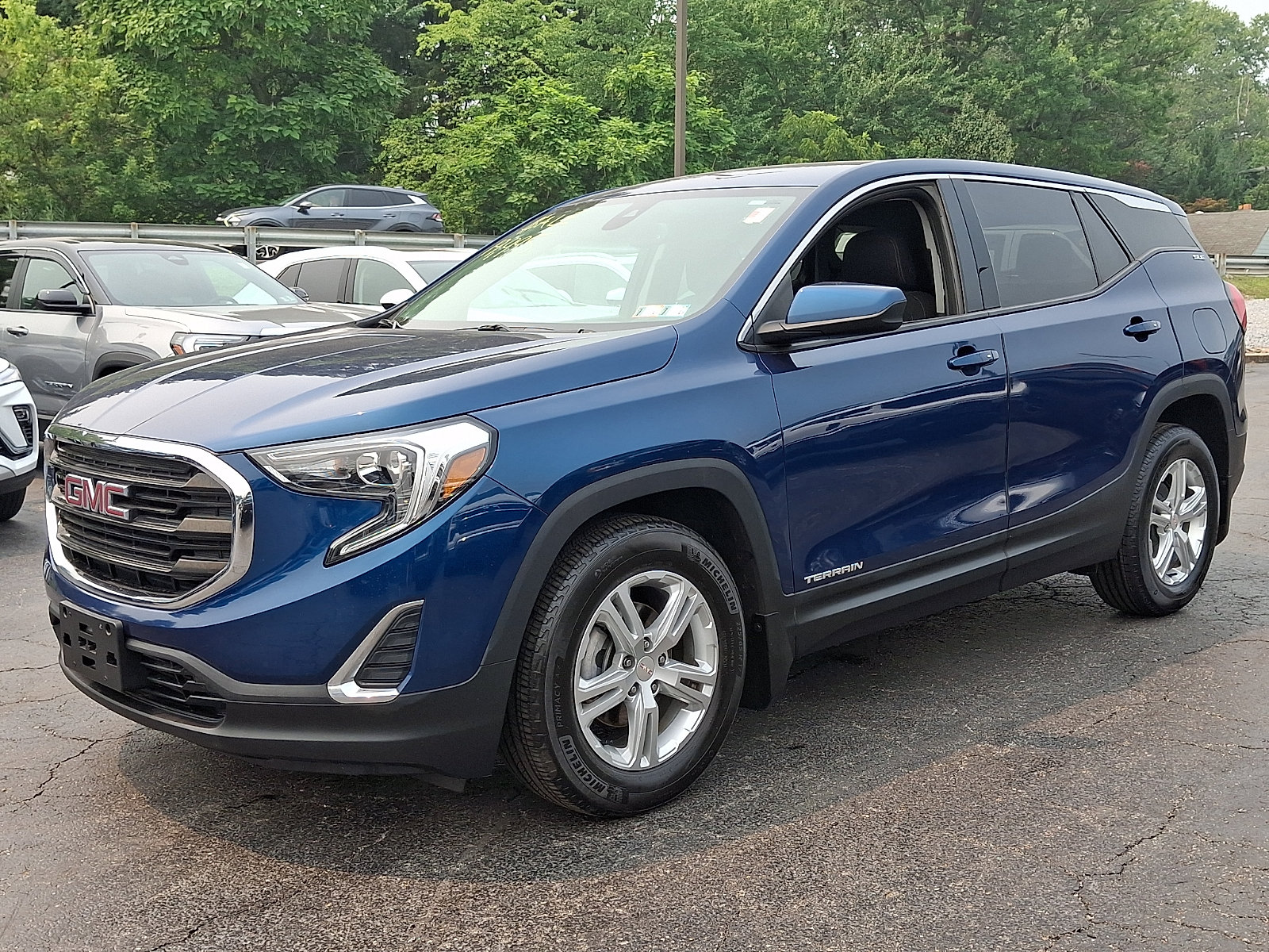 Used 2020 GMC Terrain SLE FWD image 3