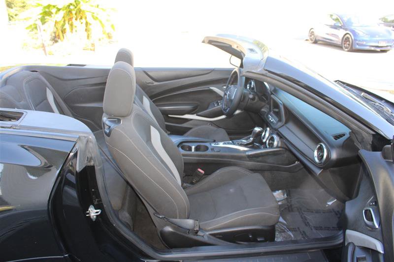 Used 2019 Chevrolet Camaro LT image 11