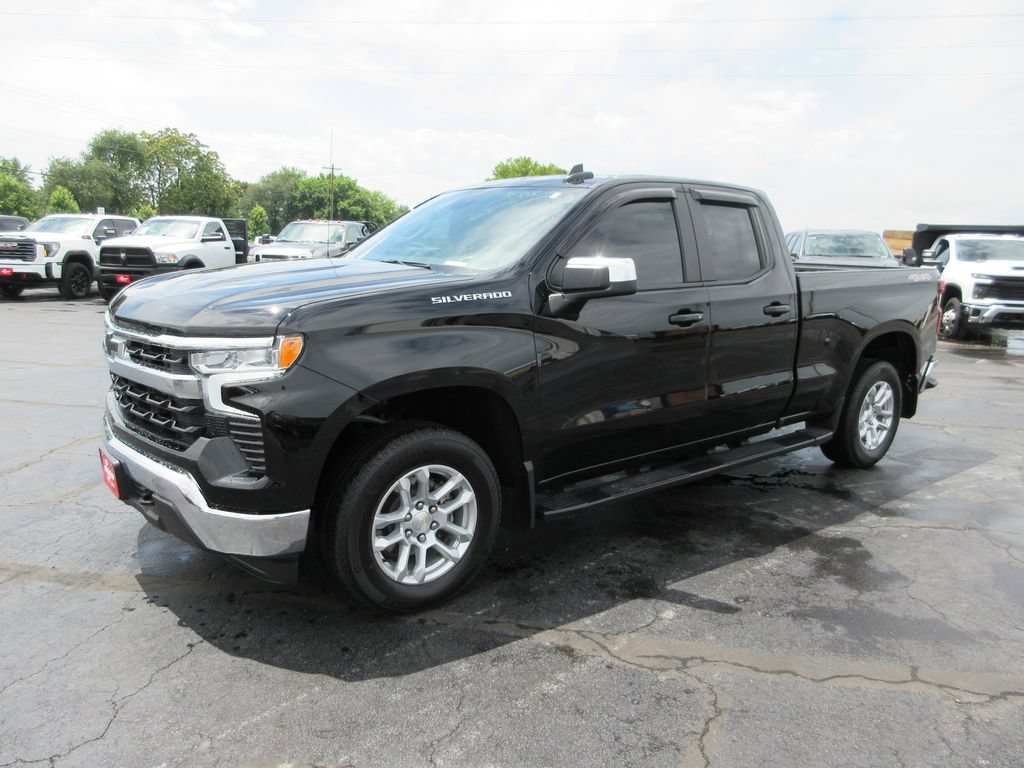 Certified 2023 Chevrolet Silverado 1500 LT AWD/4WD image 10