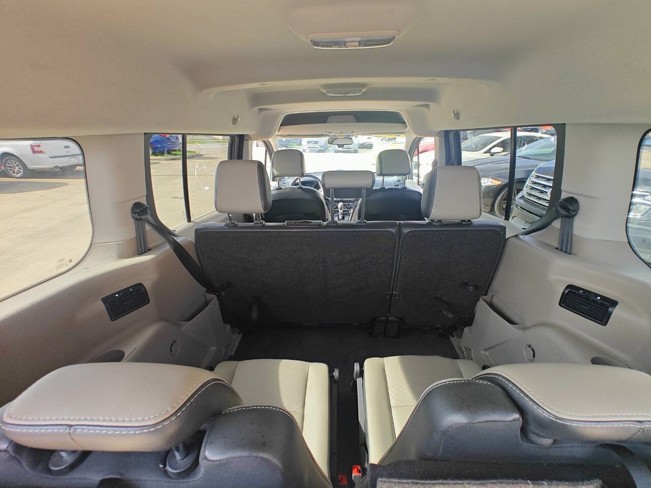 Used 2015 Ford Transit Connect Titanium FWD image 9