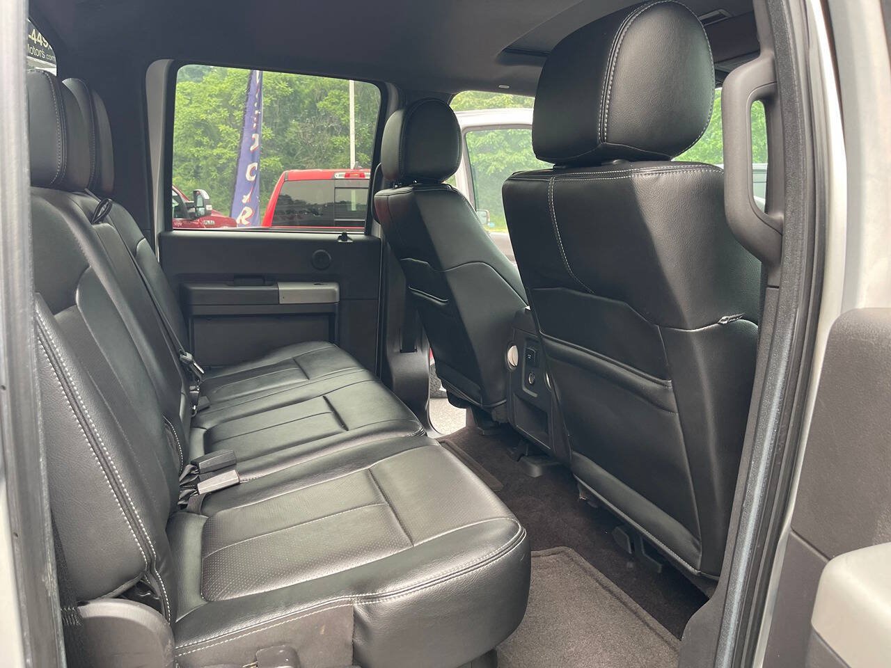 Used 2016 Ford F350 4x4 Crew Cab Super Duty image 29