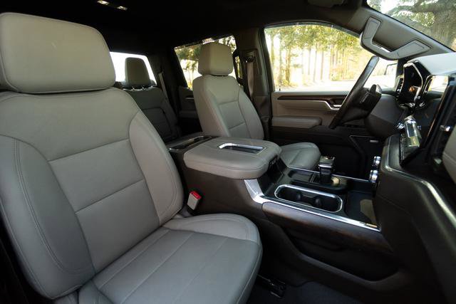 Used 2022 GMC Sierra 1500 SLT w/ SLT Convenience Package image 32