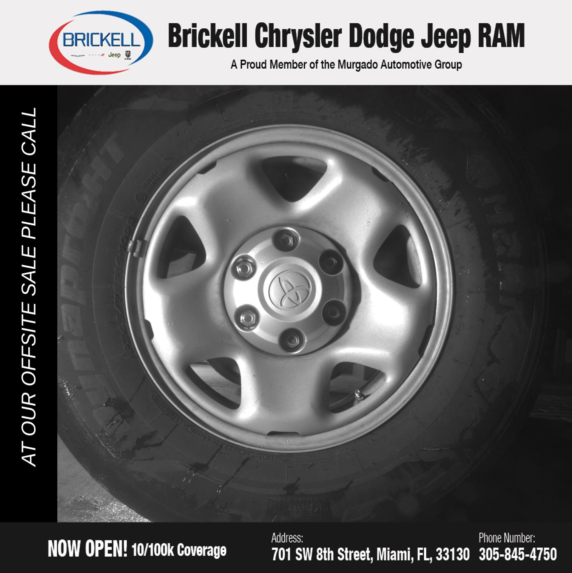 Used 2016 Toyota Tacoma SR5 w/ Towing Package image 12