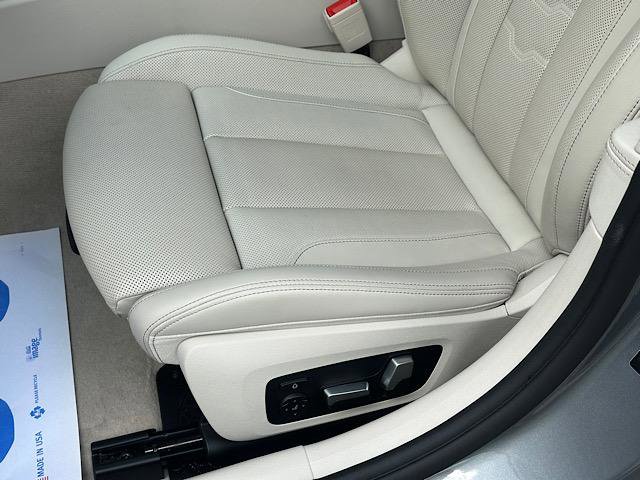 Certified 2025 BMW M850i xDrive AWD/4WD image 15