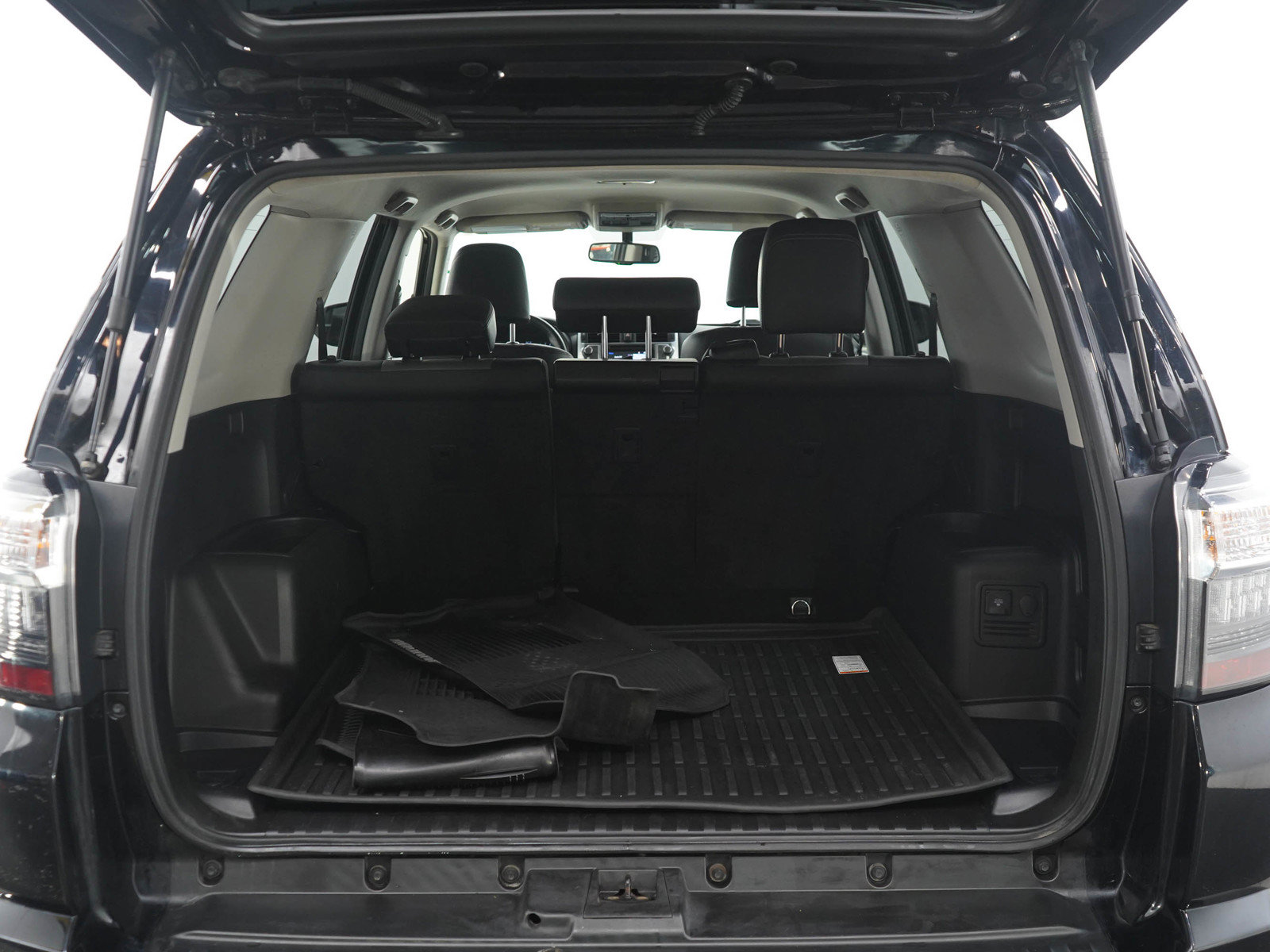 Used 2018 Toyota 4Runner SR5 Premium AWD/4WD image 16