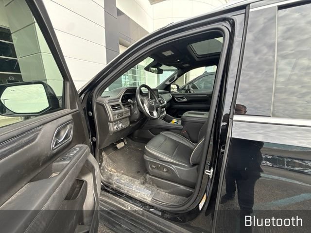 Used 2023 GMC Yukon XL SLT w/ SLT Premium Package AWD/4WD image 6
