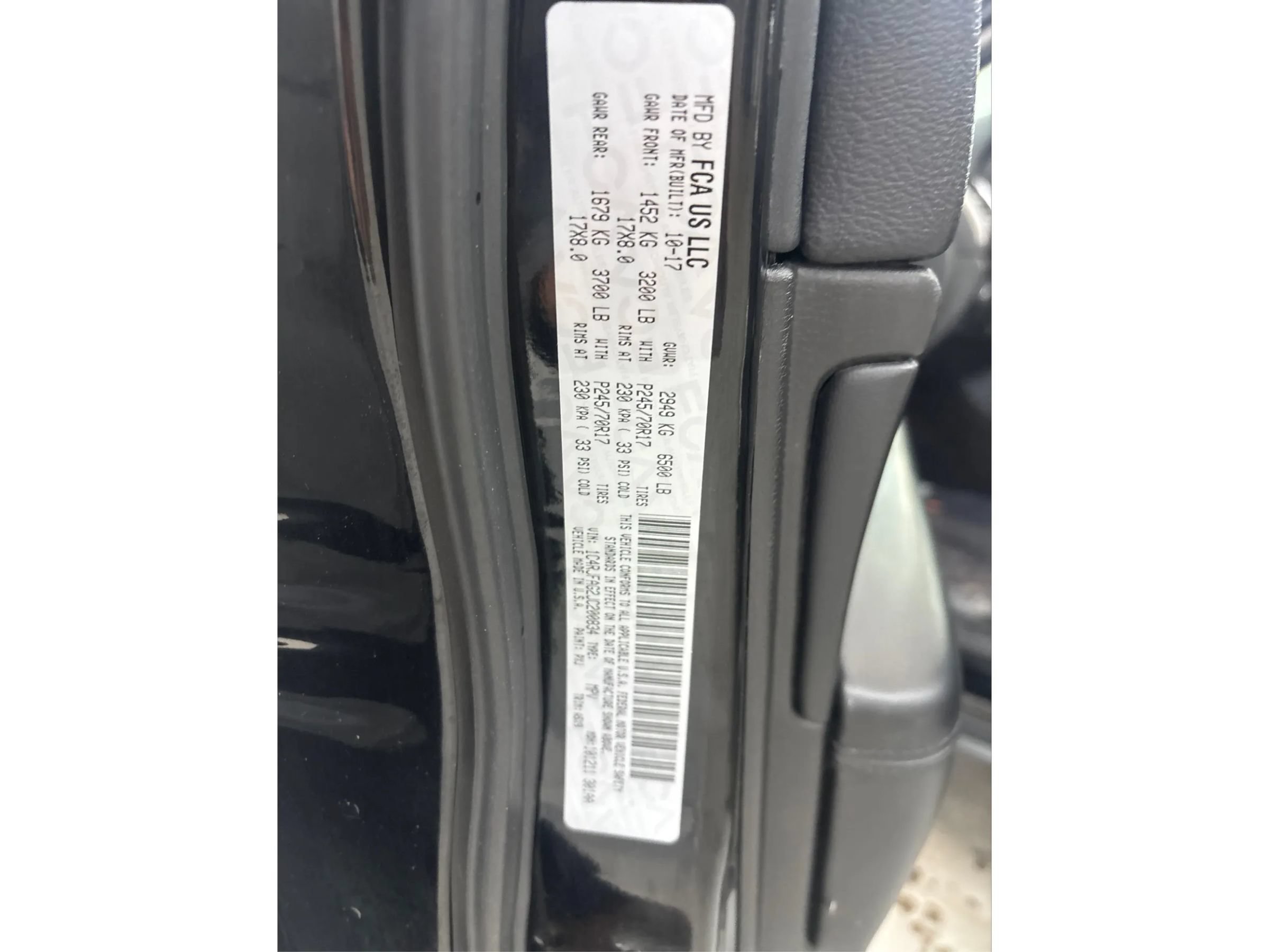 Used 2018 Jeep Grand Cherokee Laredo AWD/4WD image 26