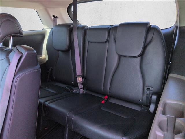 Used 2025 Kia Carnival image 19