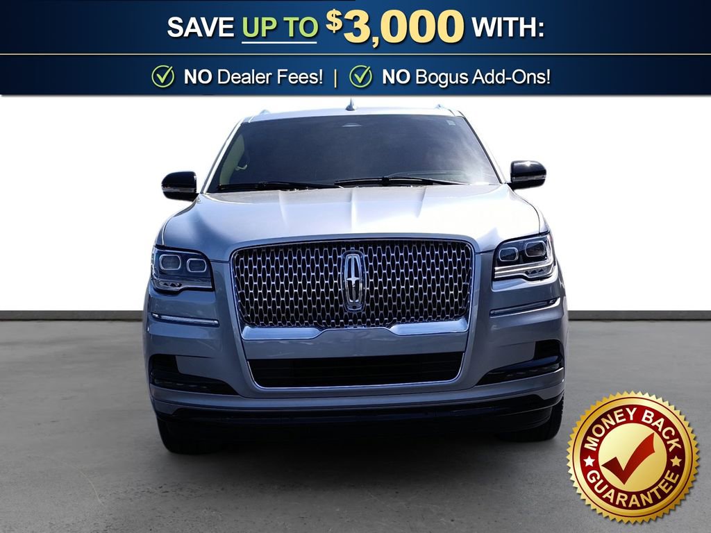 Used 2024 Lincoln Navigator Reserve image 11