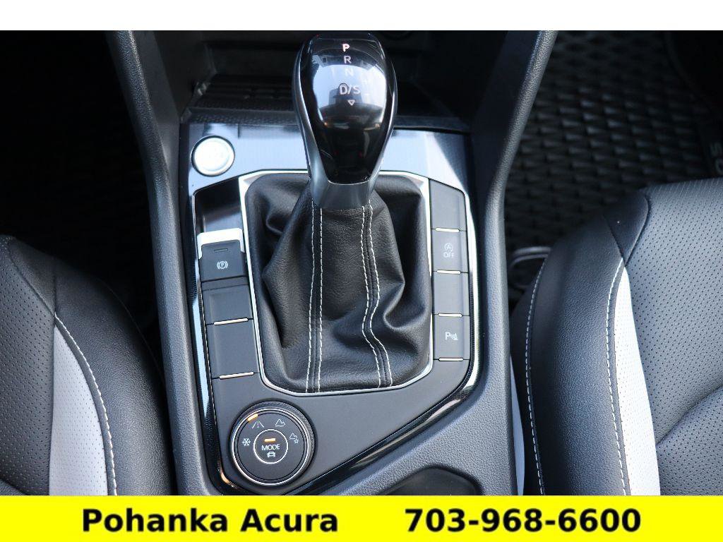 Used 2025 Volkswagen Taos SEL image 14