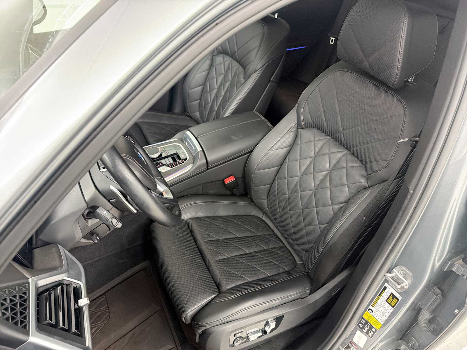 Used 2024 BMW X5 xDrive40i w/ Premium Package AWD/4WD image 13