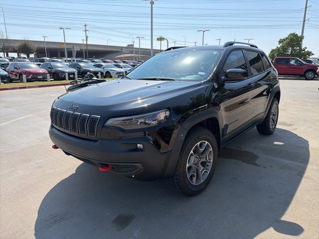 Used 2022 Jeep Cherokee Trailhawk image 2