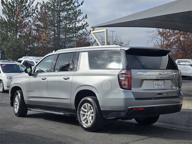 Used 2023 Chevrolet Suburban LT image 6