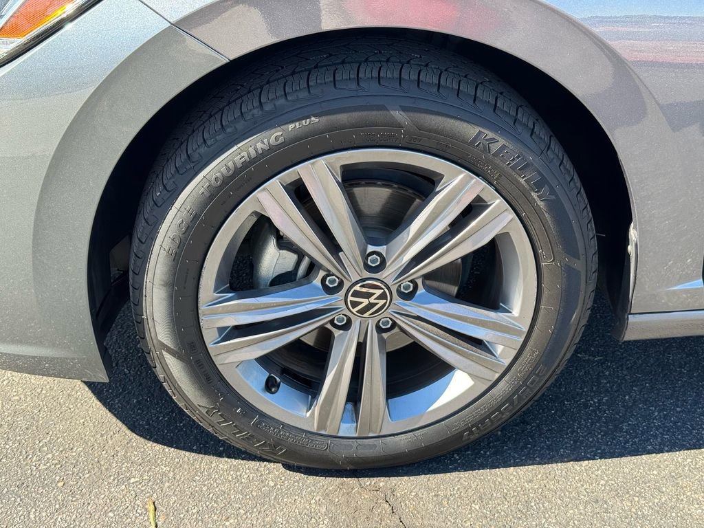 Used 2024 Volkswagen Jetta SE image 10