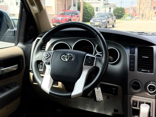 Used 2016 Toyota Sequoia Limited w/ Safety & Convenience Package AWD/4WD image 30