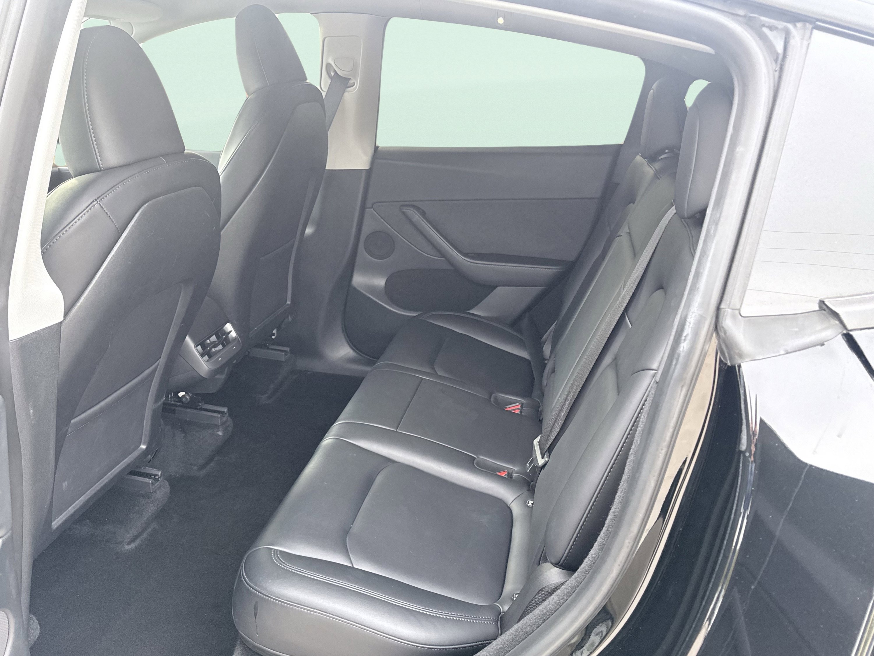 Used 2023 Tesla Model Y Performance image 30