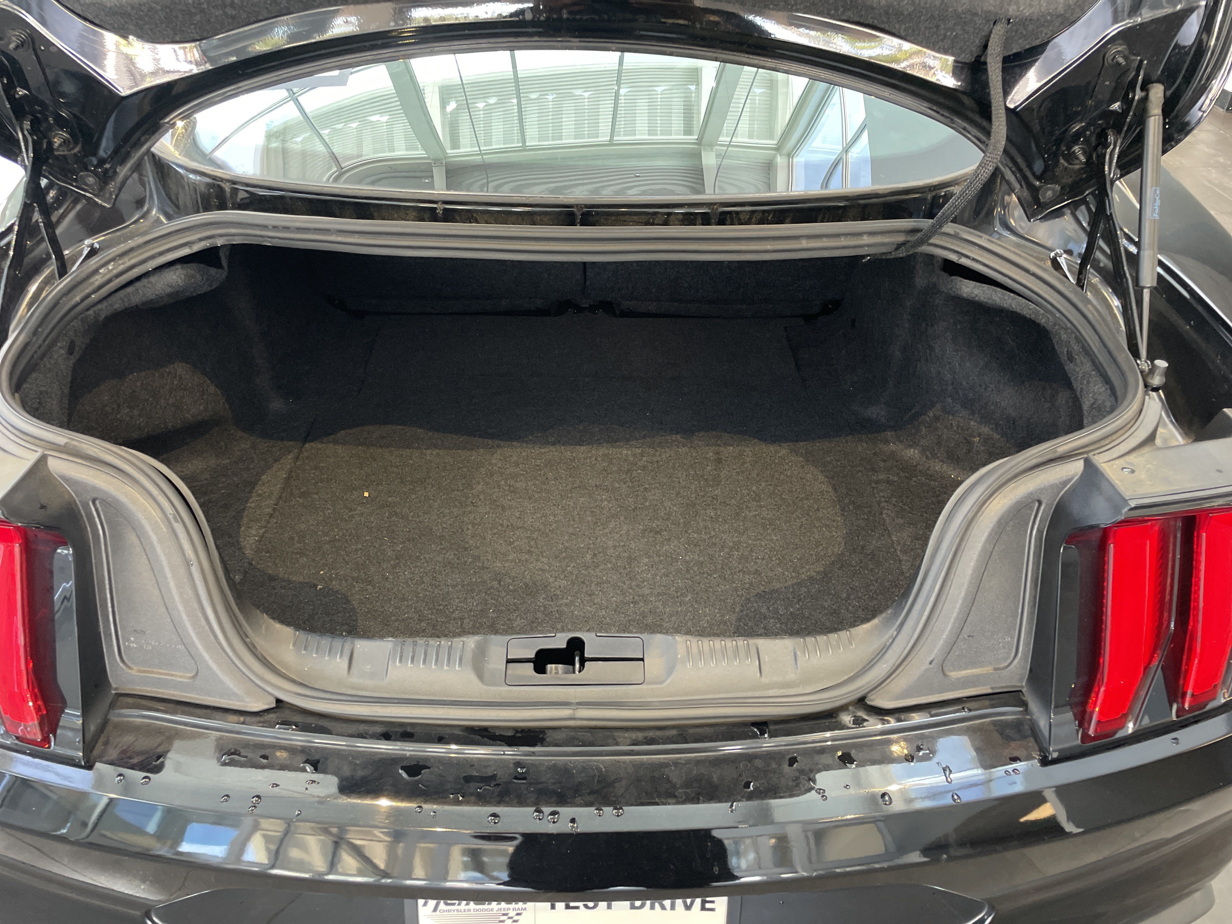 Used 2022 Ford Mustang GT Premium RWD image 34
