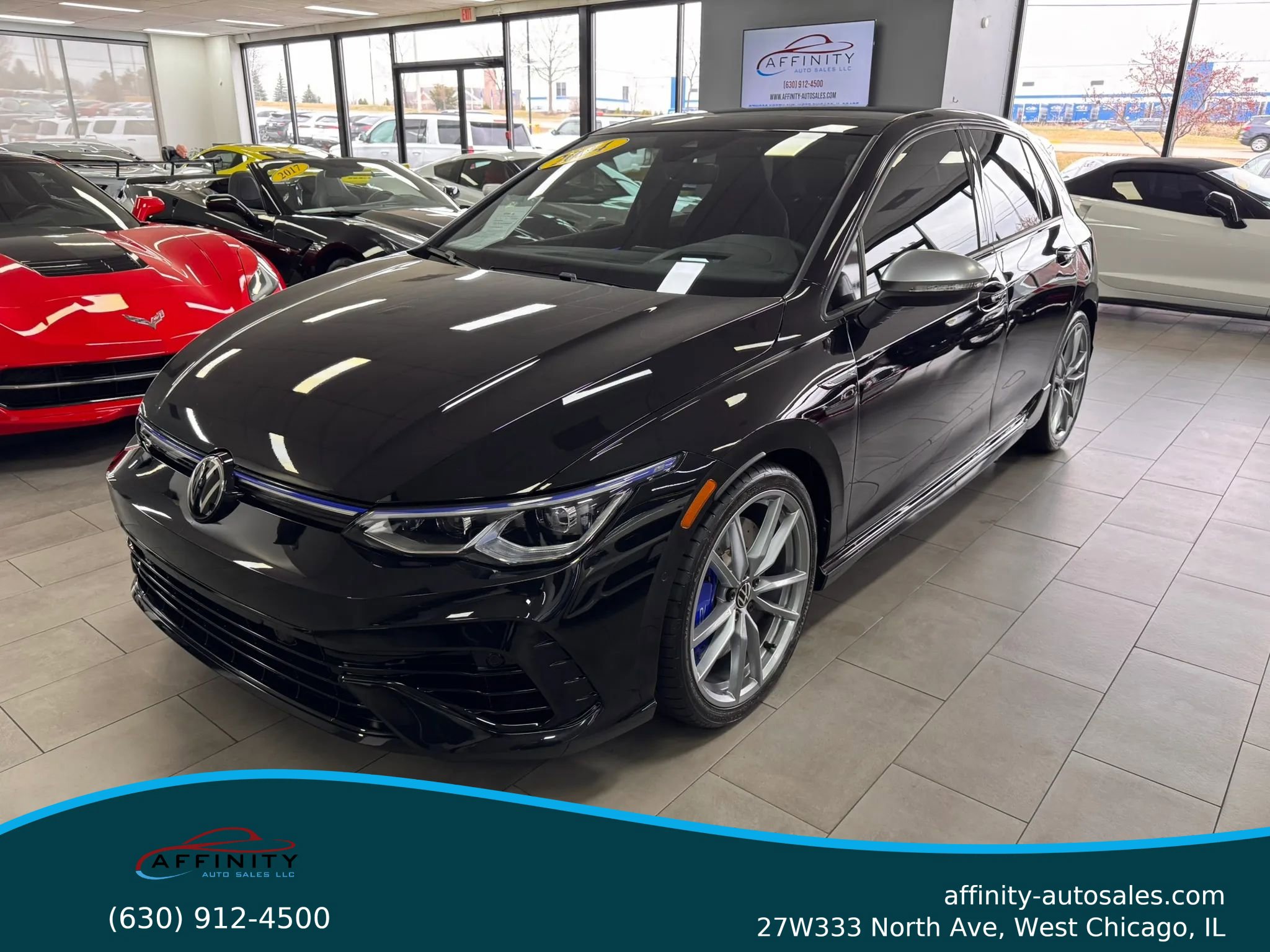 Used 2024 Volkswagen Golf R AWD/4WD image 1