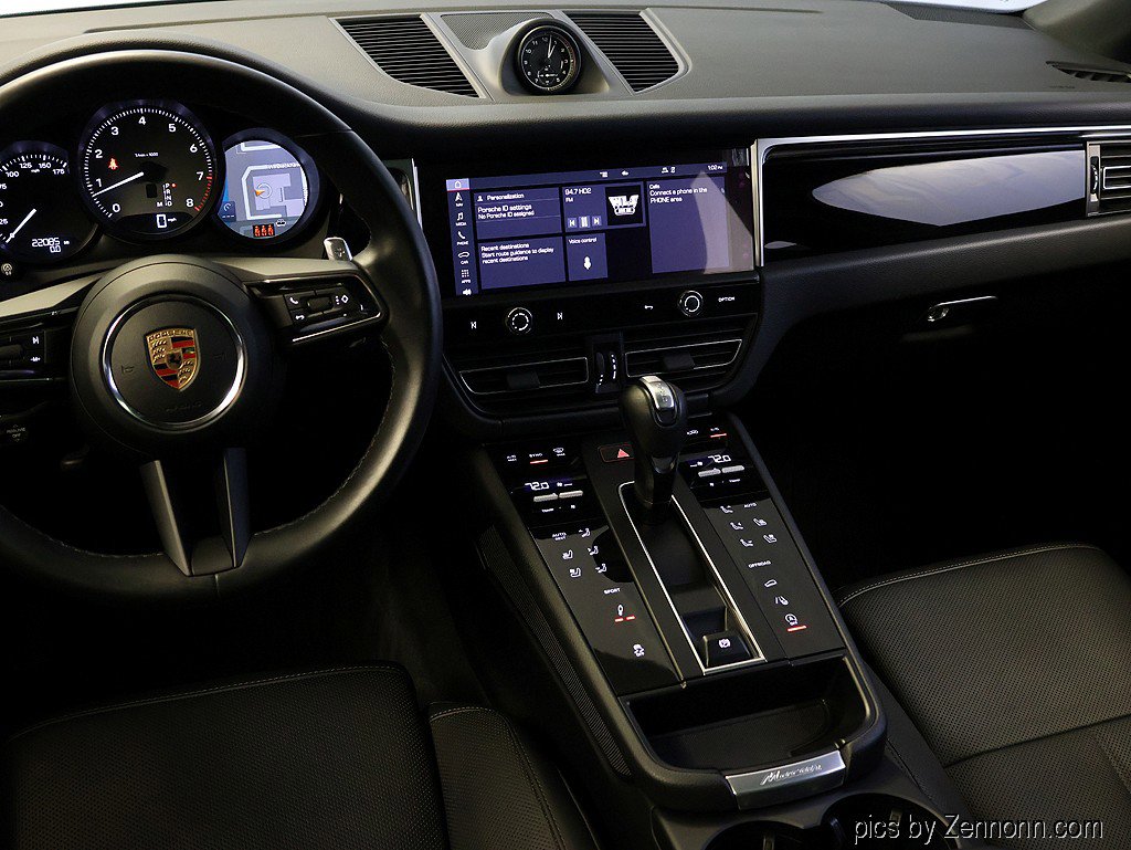 Used 2023 Porsche Macan S image 16