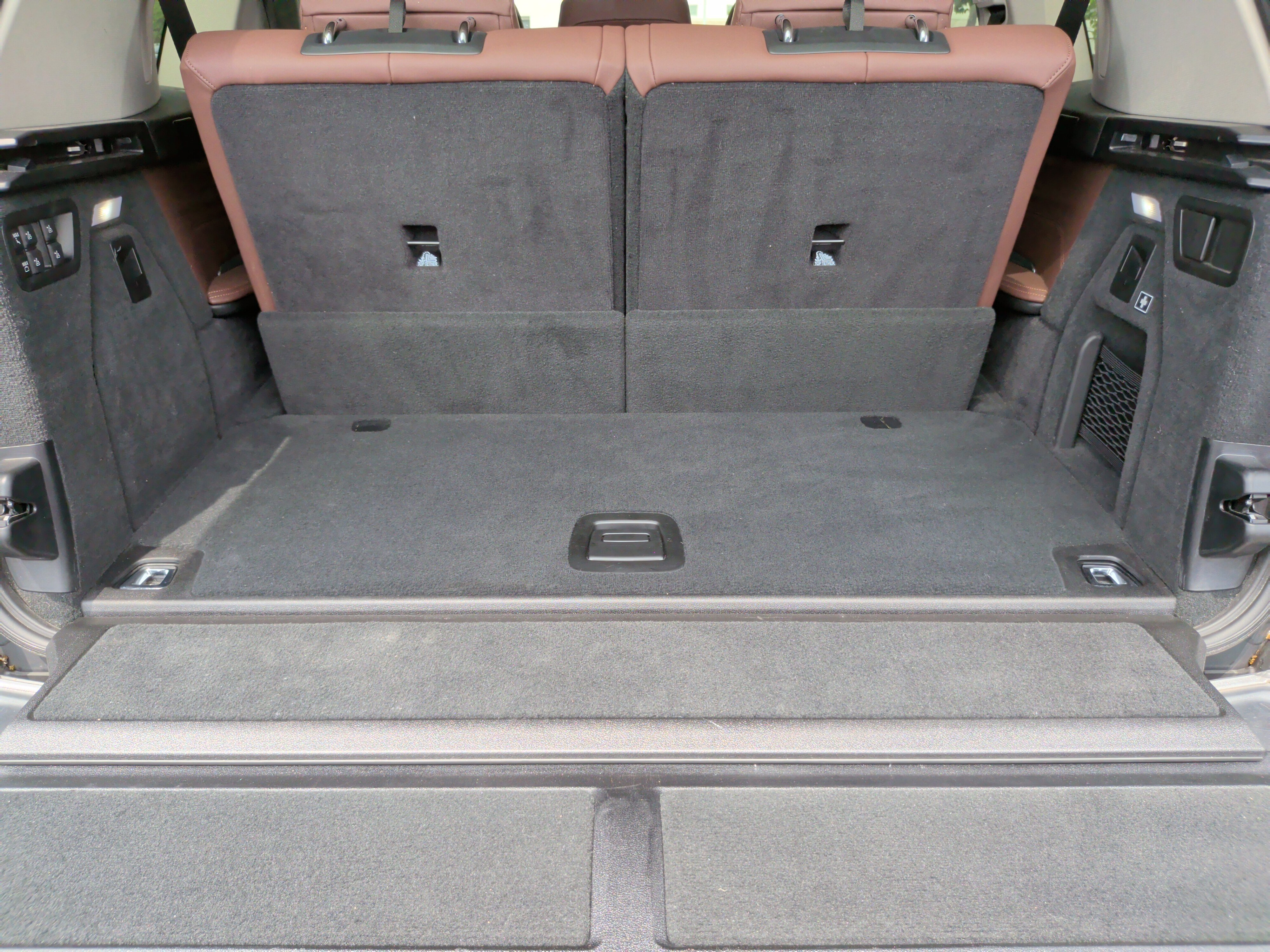 Certified 2024 BMW X7 xDrive40i w/ Executive Package image 39