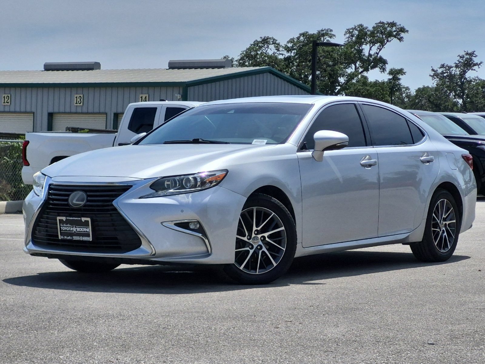 Used 2017 Lexus ES 350 w/ Luxury Package FWD image 8