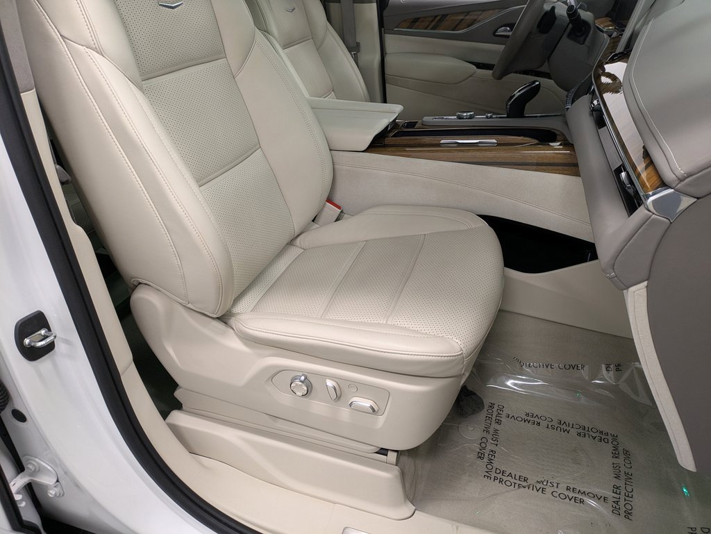 Used 2022 Cadillac Escalade Premium Luxury Platinum image 29