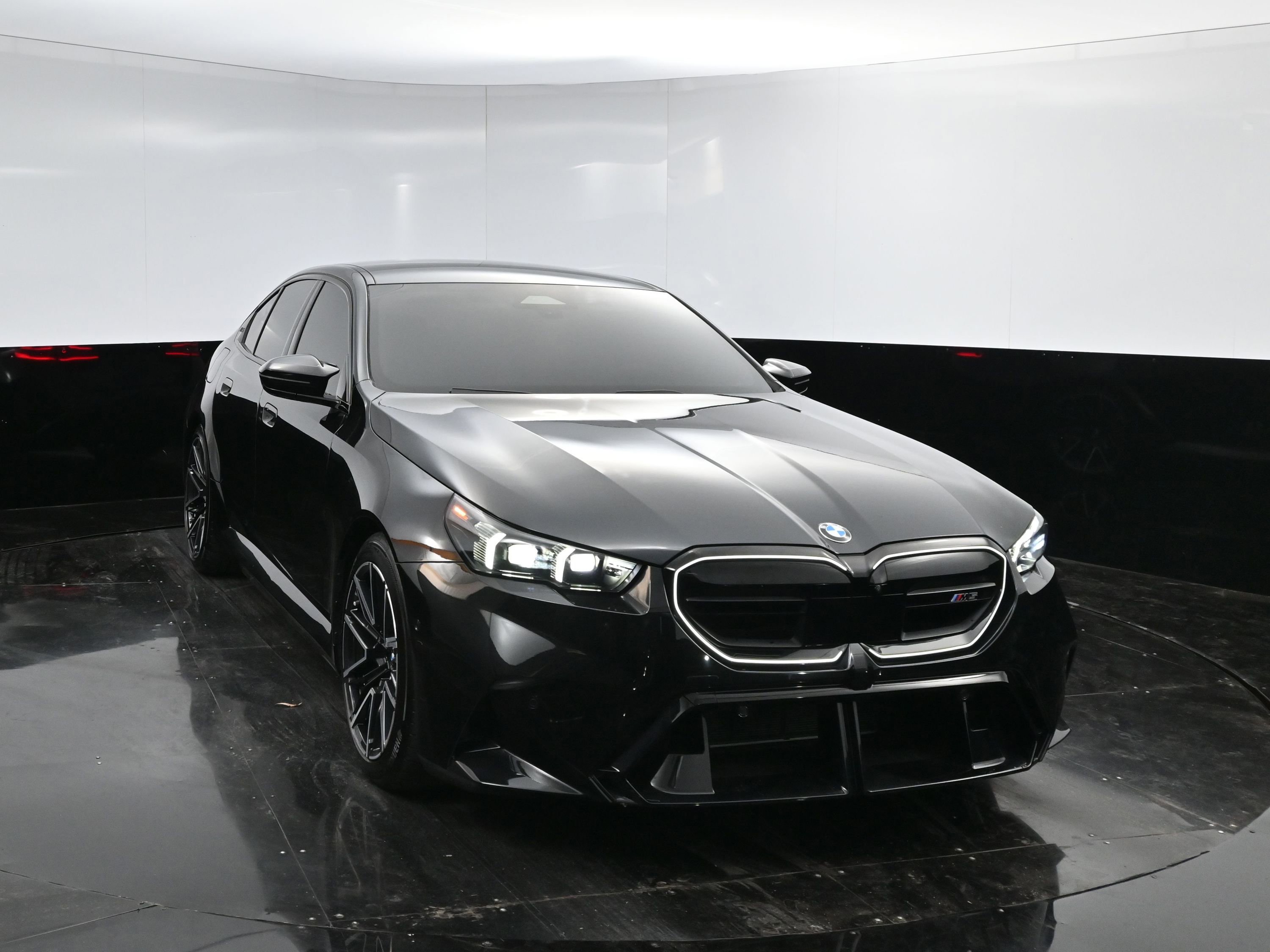 Used 2025 BMW M5 w/ Executive Package