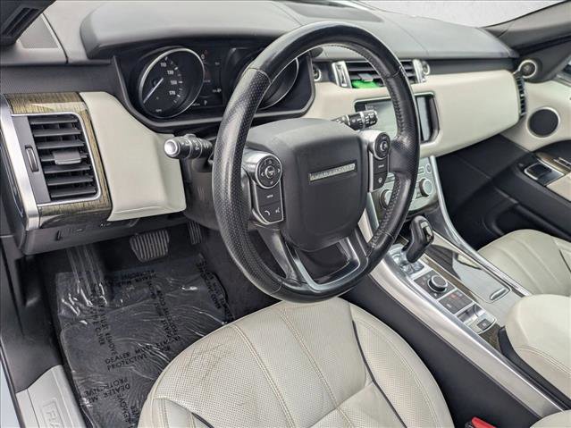 Used 2016 Land Rover Range Rover Sport HSE image 10