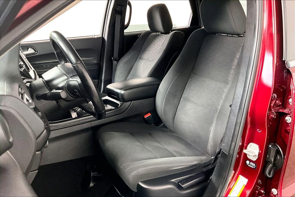 Used 2021 Dodge Durango SXT image 24